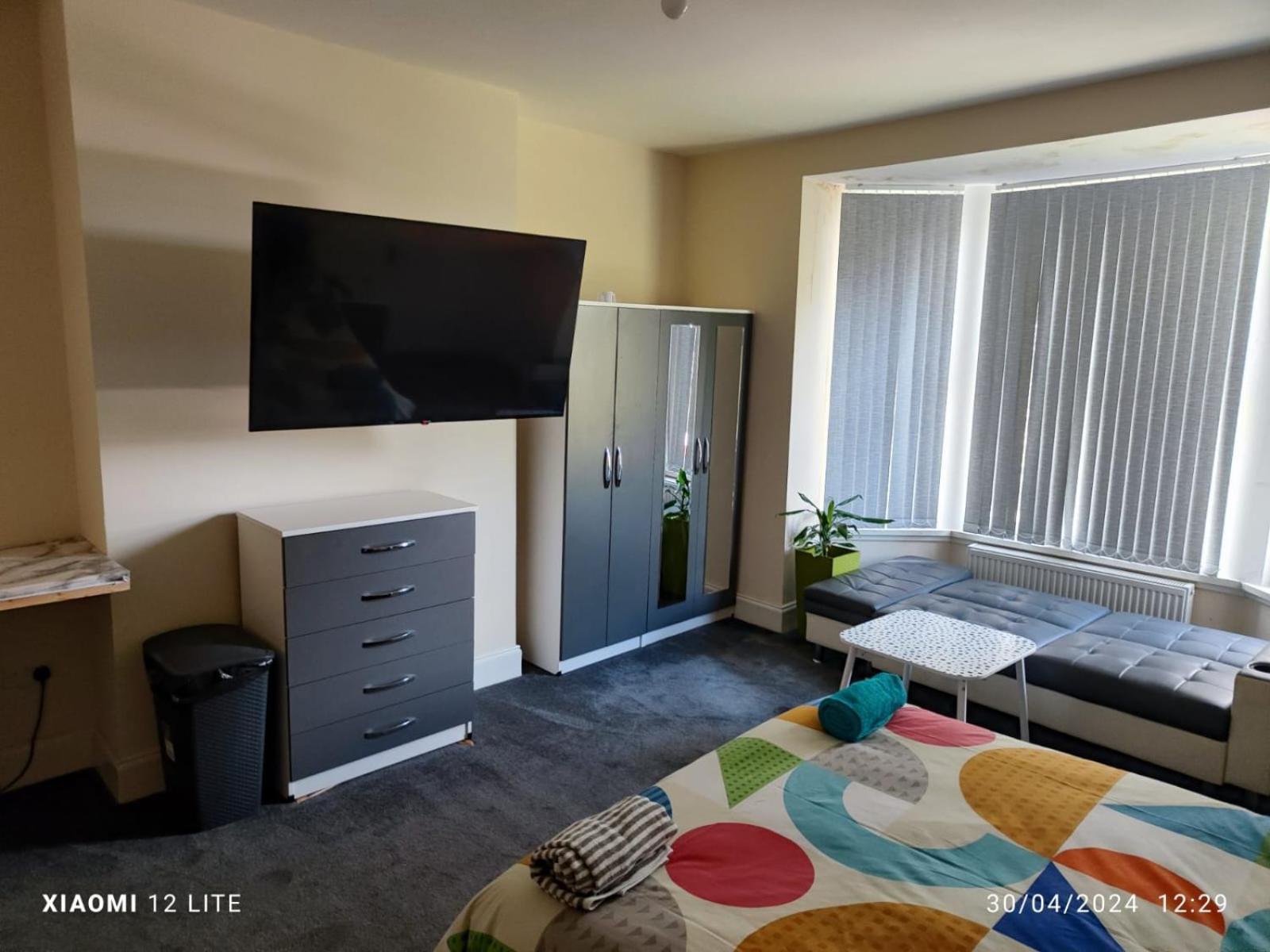 Ensuite Room With Private Bathroom At Walsall Camera foto